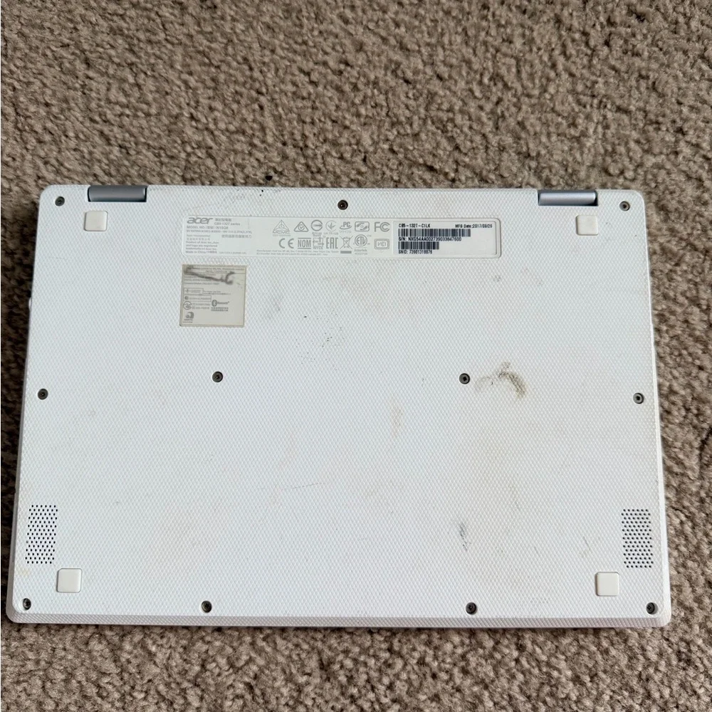 Acer Chromebook - White and Black